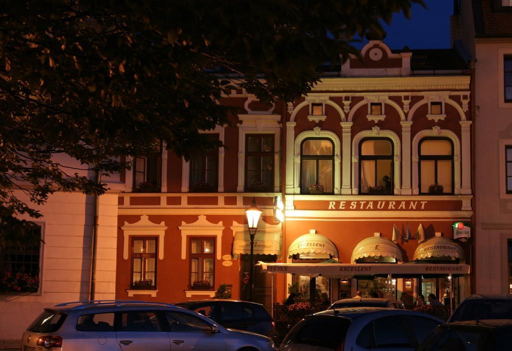 Hotel Excellent Kromeriz Exterior photo